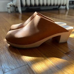 Bryr Clementine mid heel Marigold